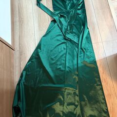 MUXXN ダークグリーン ロングドレスの画像