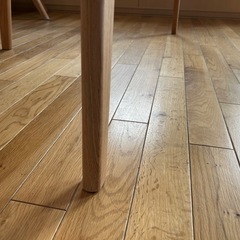 値下げ！オーク材 無垢材 円型 丸テーブル 120cm 4〜6人向け　の画像