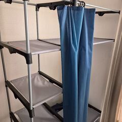 ニトリ　カーテン式ワードローブの画像