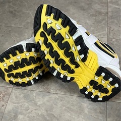 美品・新品同様　スポーツシューズ　ローカットスニーカー　メンズ24.5  配達料込　　　の画像