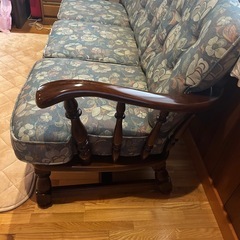 カリモク　3人掛け　ソファの画像