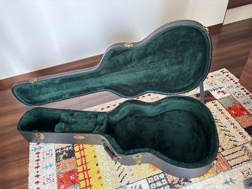 Martin マーティン純正ハードケース　使用感なし綺麗