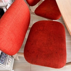 【無料】ダイニングチェアセット(ベンチ1脚、1人用2客)の画像