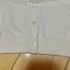 武蔵小杉★新品未使用★H＆M★ホワイト カーディガン 85cm 羽織り ユニセックスの画像