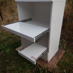 ニトリ　ファニチャー　重い　白　キッチン収納　事務用　多目的落　収納棚　テレビ台　80x51h115cm コンセント3つもありますの画像