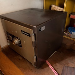 10月31日終了！金庫  の画像