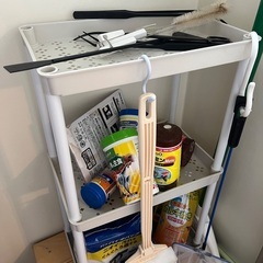 金魚　水槽　餌の画像