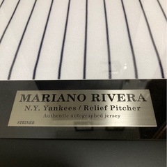 希少　刺繍サイン入り　MLB ヤンキース　 マリアノリベラサイン入りユニ フォーム 額入りの画像