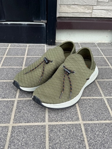 コロンビア 30センチスリッポン