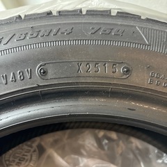【取引中
】古タイヤスタッドレス4本の画像