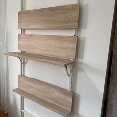 木目調のパーティションの画像