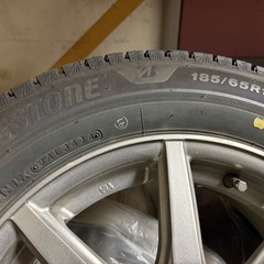 スタッドレスタイヤ+アルミホイール　15インチ　
4本　ブリヂストン　VRX3 の画像