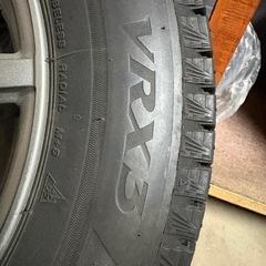 スタッドレスタイヤ+アルミホイール　15インチ　
4本　ブリヂストン　VRX3 の画像