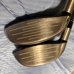 ★テーラーメイドｒ７(3番ウッド、5番ウッド(FLEX-R))の２本セット(グリップ良好)の画像