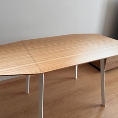 【IKEA】折り畳みテーブルの画像