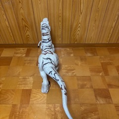 恐竜のフィギアの画像