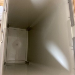 未使用ゴミ箱の画像