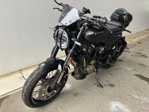 ★☆【超低走行（660km）美車・ドラレコ装着】Husqvarna Svartpilen 125（ハスクバーナスヴァルトピレン125）機関良好・オプション多数☆★