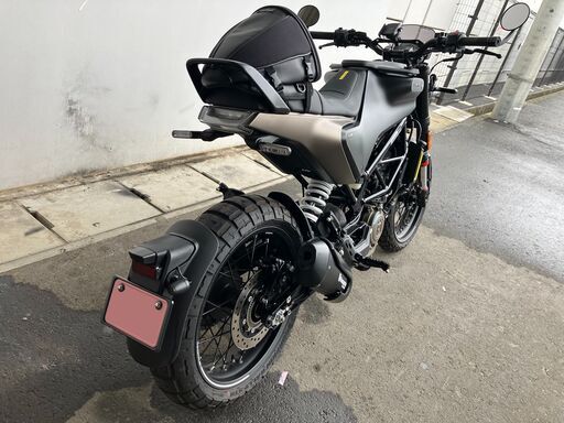 ★☆【超低走行（660km）美車・ドラレコ装着】Husqvarna Svartpilen 125（ハスクバーナスヴァルトピレン125）機関良好・オプション多数☆★