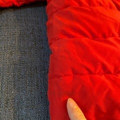 プチバトー 可愛い耳つきダウンジャケット 赤 86cmの画像