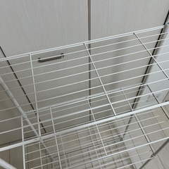 スチールラック 白の画像