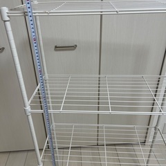 スチールラック 白の画像