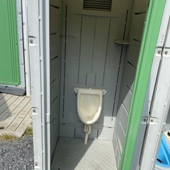 仮設トイレ　中古清掃済み　　簡易洋式大小セットの画像