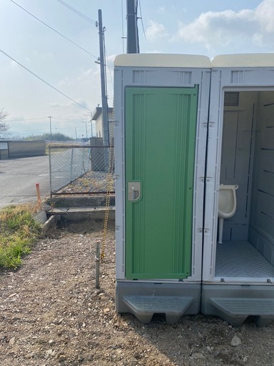 仮設トイレ　中古清掃済み　　簡易洋式大小セット