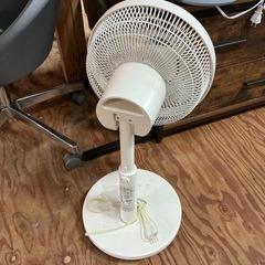 お買い得🉐首が弱め💦siroca2016年製SCS-401サーキュレーター扇風機白の画像