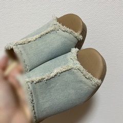 Avail デニム風 ヒール サンダル Sの画像