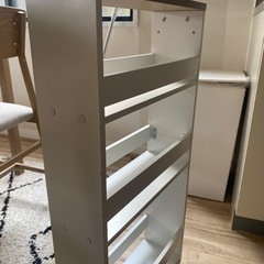 隙間収納！今日組み立てた新品ですの画像