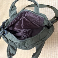 FILA オリーブグリーン ショルダーバッグの画像