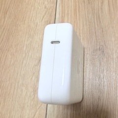 純正品　Apple A1947 USB-C電源アダプタの画像
