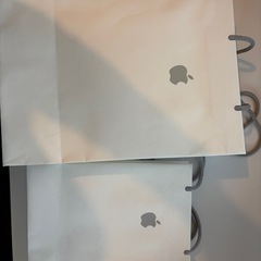 Apple製品の箱6つ6つ＋シール2枚＋ショッパー2枚の画像