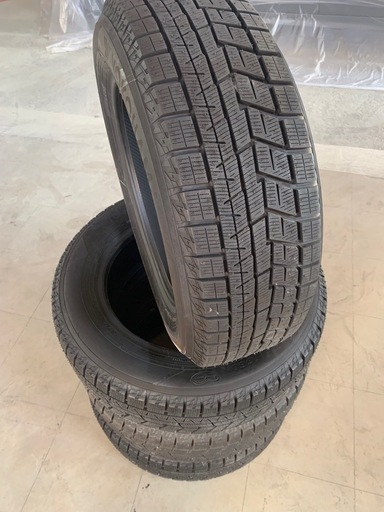 早い者勝ち！バリ山！ 16インチ スタッドレスタイヤ 205/60R16 ヨコハマ IG60 22年製 4本セット