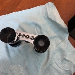 双眼鏡の画像