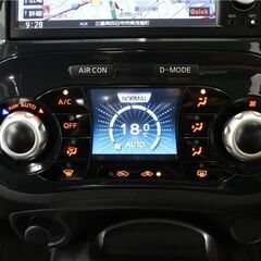 誰でも車が買える次世代低与信ローン専門店／ 安心の１年保証付き 距離無制限！中古車販売 カーメル福島本店 　平成25年 　日産　ジューク　１５RX　type　v　85000㌔の画像