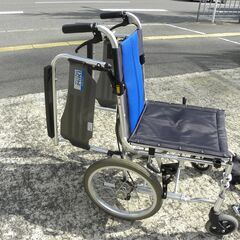 車いす　miki BAL-4 多機能・ハンドレストはねあげ・フットレスト着脱式・ノーパンク　車椅子　車イスの画像