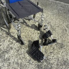 車いす　miki BAL-4 多機能・ハンドレストはねあげ・フットレスト着脱式・ノーパンク　車椅子　車イスの画像