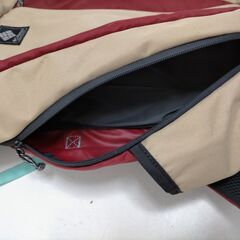 Columbia コロンビア リュック Dabney 25 バックパック 25L ベージュ×レッド アウトドア タウンユース 登山 通学 通勤　48348-5-002Yの画像
