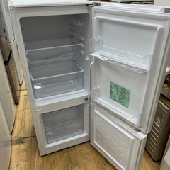 YAMADA ヤマダ ノンフロン冷凍冷蔵庫 YRZ-C12L 2024年製 2ドア 定格内容積117L 冷蔵庫 のご紹介です！の画像