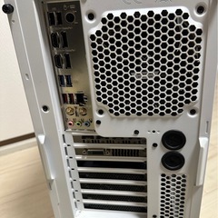 ゲーミングPC デスクトップ　の画像