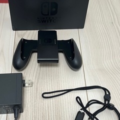 【美品】ニンテンドーSwitch本体(箱あり)Proコン+SDカード+専用ポーチ+モンハンRISEの画像