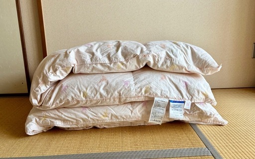 美品！ほぼ未使用品　羽毛布団　西川　シングル　DP400 綿100% 側生地　フランス産ホワイトダックダウン