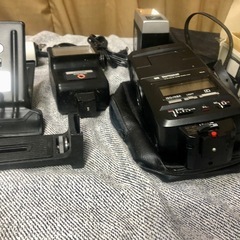National PE-320S ストロボなどまとめて　ジャンク品の画像