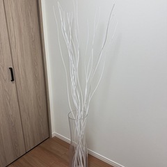 IKEA インテリア　フェイクブランチ　オブジェ　花瓶の画像