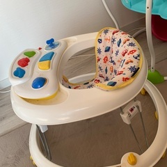 ジャンパルー、歩行器、バンボ（テーブル、ベルト、収納袋）付き、バウンサーの画像