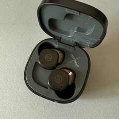 オーディオテクニカ audio-technica ワイヤレスイヤホン　ATH-SQ1TWの画像
