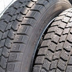 【交渉中】軽自動車　14インチスタッドレス　（ホイール、ナット付き）の画像