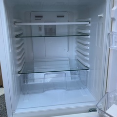 【RKGRE-588】特価！ユーイング/110L 2ドア冷凍冷蔵庫/UR-F110F/中古品/2016年製/店頭引取推奨商品/弊社近隣配達も可の画像